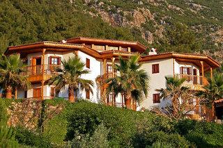 Montana Pine Resort Hotel