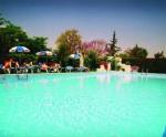 Estella Apartments Picture 0