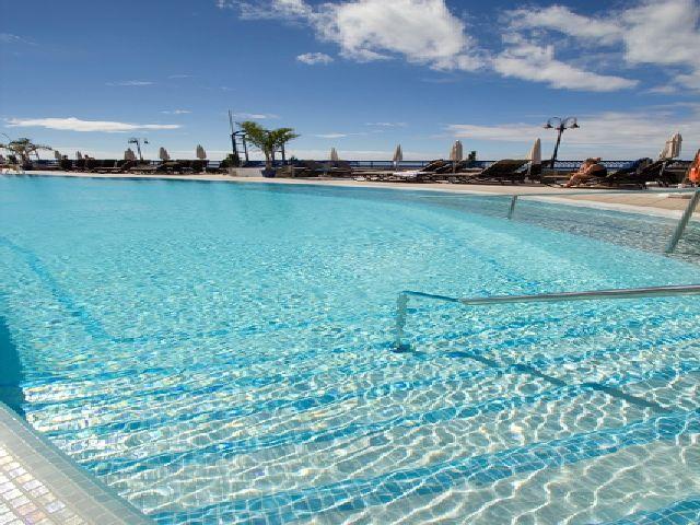 Cala Blanca Hotel
