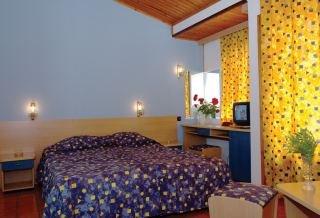 Elenite Holiday Village Hotel