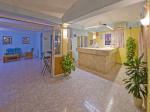 Del Mar Apartments Picture 1
