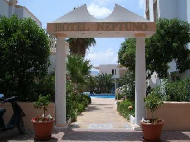 Neptuno Hotel
