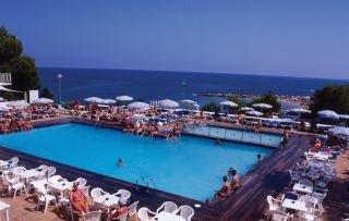 Fiesta Don Carlos Hotel