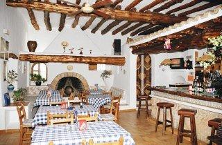 Los Pinares Apartments