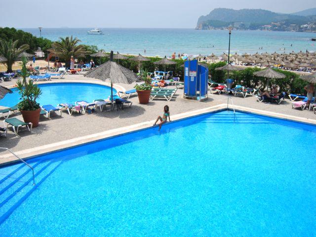 Beverly Playa Hotel