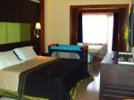 Saratoga Hotel Picture 5