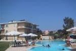Lola Apartments Picture 0