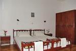 Lola Apartments Picture 1