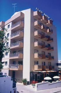 Iate Hotel