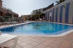 Las Gondolas Apartments Picture 3