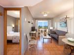 Sol Barbacan ApartHotel Picture 2