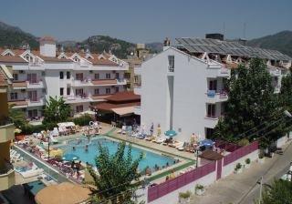Rosy Apartments