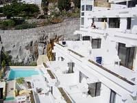 Mocanes Apartments