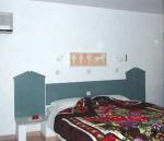 Sabrina Apartments Picture 2