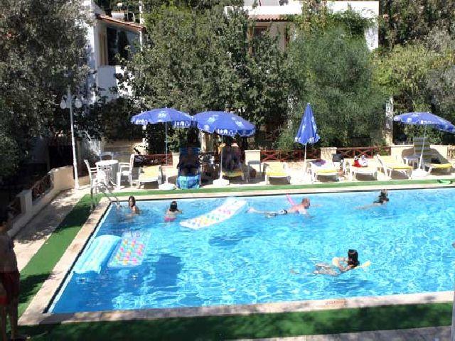 Toloman Apartments