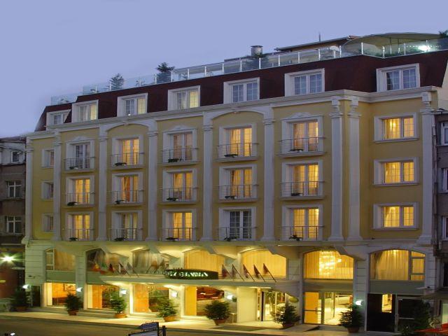 Lady Diana Hotel