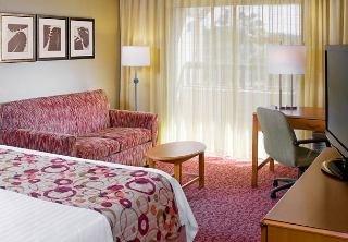Courtyard By Marriott - Marriott Village Hotel