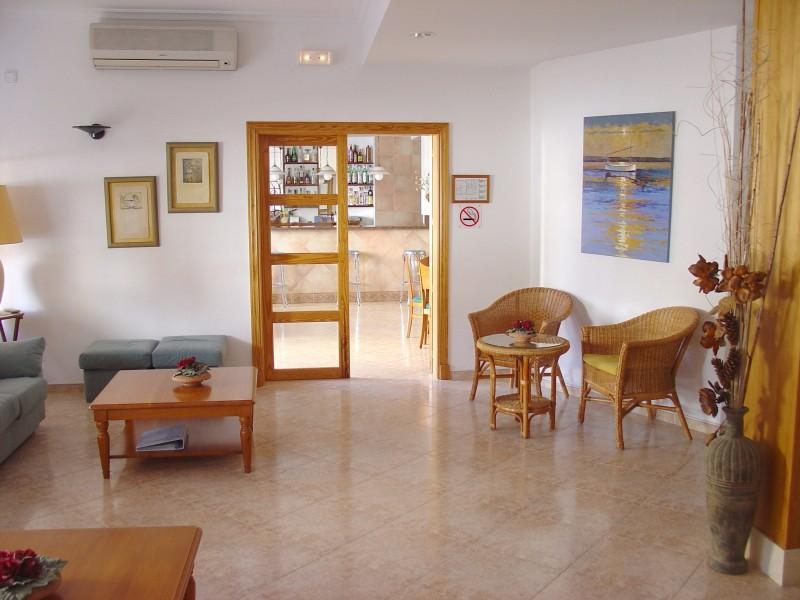 Geminis Hotel