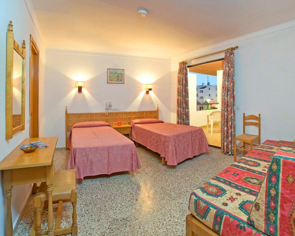 Bahia Playa Hotel