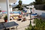 El Coto Apartments Picture 1