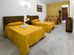 Las Piramides Apartments Picture 4
