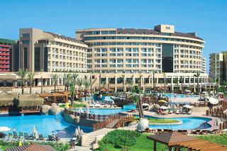 Fame Residence Lara Hotel