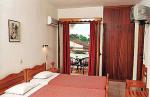 Louvre Hotel Picture 2