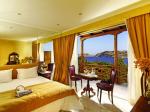 Ruby Red Regal Hotel Picture 2