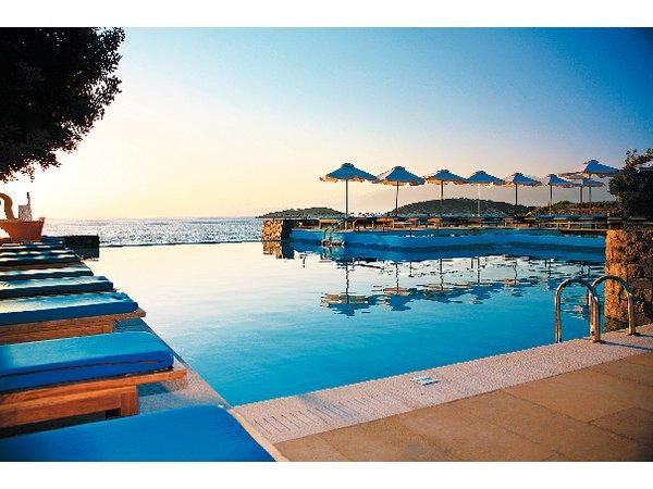Saint Nicolas Bay Hotel