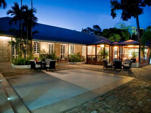 Island Inn Hotel