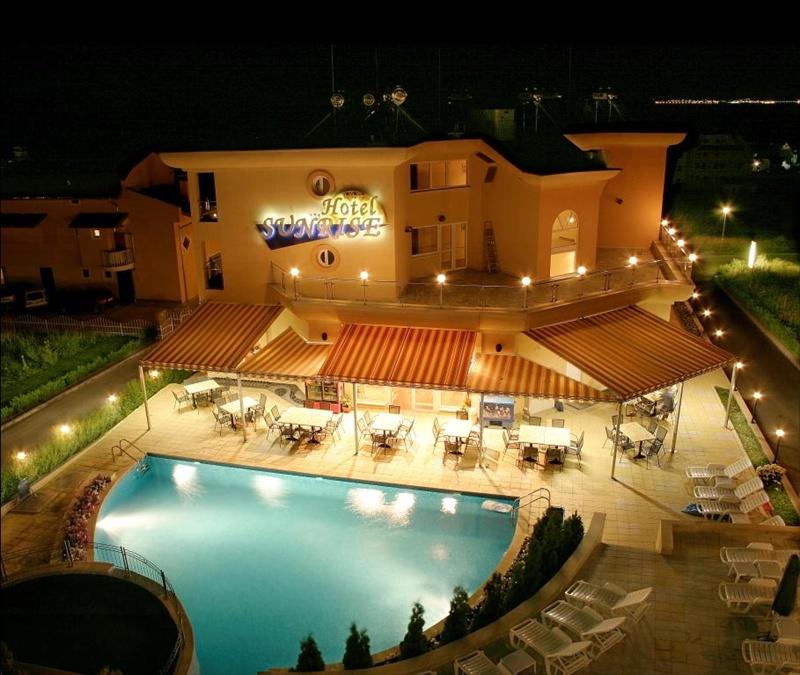 Sunrise Hotel