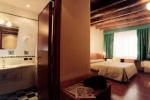 Corot Hotel Picture 3