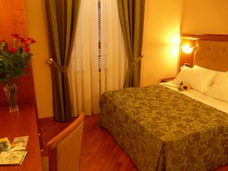 Serena Hotel