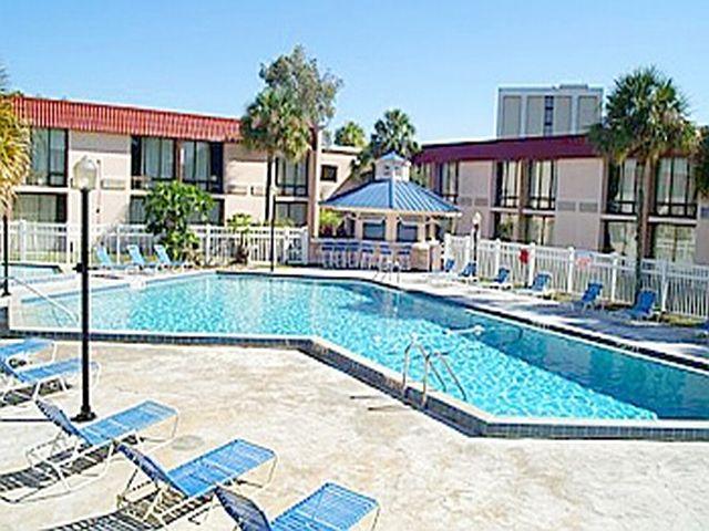 Imperial Swan Hotel & Suites