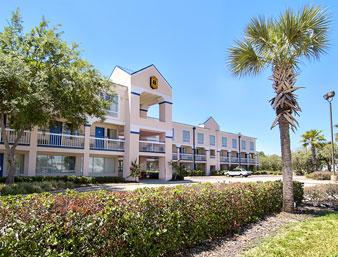 Super 8 Florida Mall Hotel