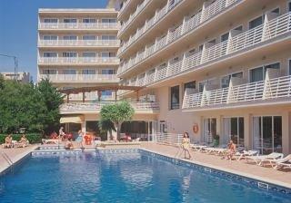 Bahamas Hotel, El Arenal, Majorca, Spain. Book Bahamas Hotel online