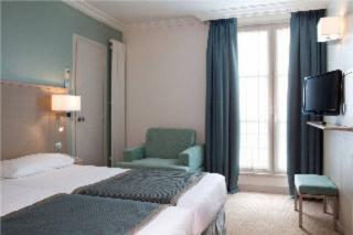 Book Corona Opera Hotel online