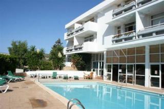 Book Marthas Suite Apartments online