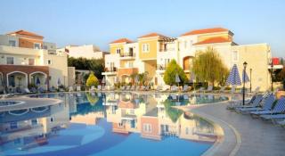 Book Chrispy Waterpark Resort online