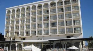Photograph of Golden Arches Hotel