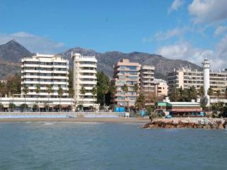 Book El Faro Marbella Hotel online