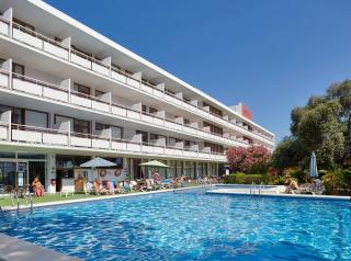 Book Arenal Hotel online