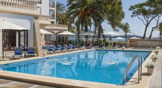 Book Hoposa Uyal Hotel online