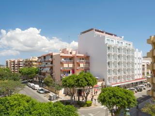 Book Central Playa Hotel online
