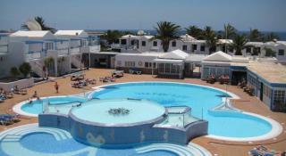 Book Atlantis Las Lomas Apartments online