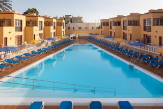 Book Maxorata Beach Apartments online