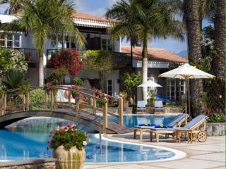 Book Grand Hotel Seaside Residencia online