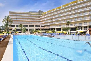 Photograph of Oasis Park Hotel