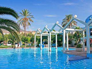 Book Benal Beach Apartments online