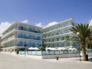 Book Som Fona Hotel online
